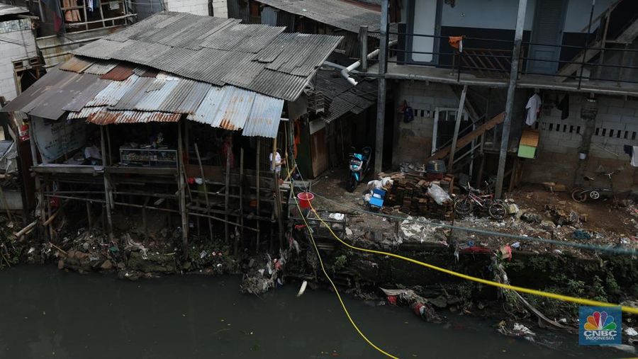 Warung kerek di Kampung Kebalen VII, Mampang Prapatan, Jakarta, Senin (23/5/2022). (CNBC Indonesia/ Tri Susilo)