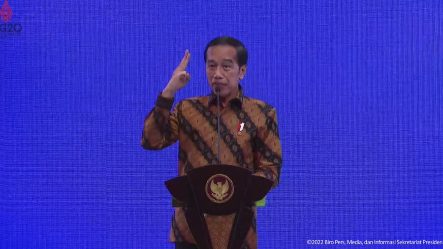 Pengarahan Presiden RI dan Evaluasi Aksi Afirmasi Bangga Buatan Indonesia, 24 Mei 2022. (Tangkapan Layar Youtube Sekretariat Presiden)