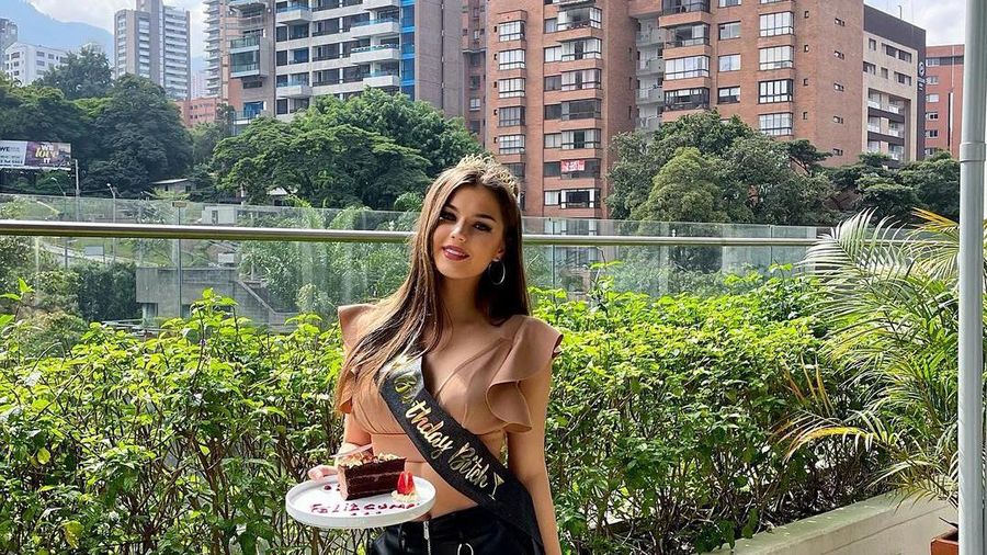 Miss Estonia Valerie Vasilieva. (Tangkapan Layar via Instagram @lerusi_k)
