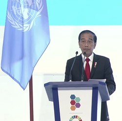 Jokowi Kenang Memori Kala Langit Asia Tenggara 
