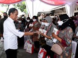 Curhat Pedagang Surakarta Happy Dapat Modal Usaha dari Jokowi