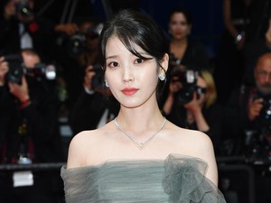 IU Beri Bocoran Penting Lagu Utama di Album Baru