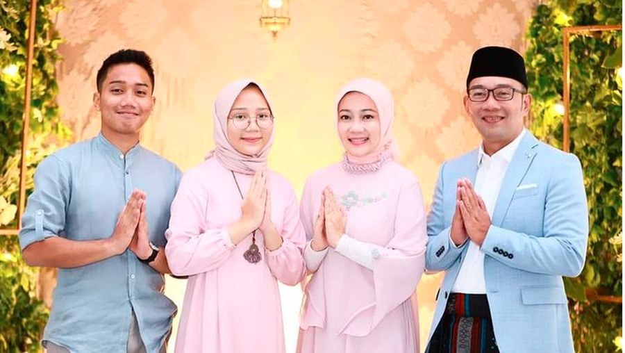 Emeril Khan Mumtaz paling kiri, anak Ridwan Kamil yang dikabarkan hilang di Swiss /Instagram @emmerilkhn/