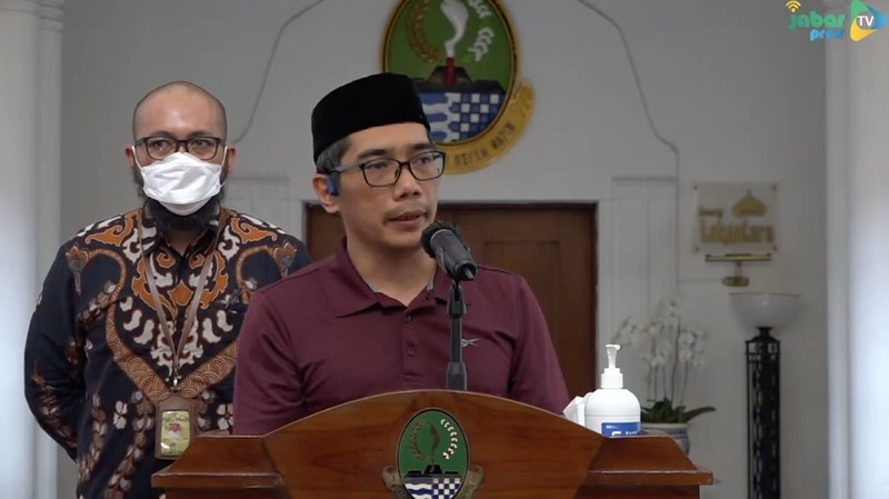 Keterangan Pers Virtual Kabar Emmeril Kahn Mumtadz (Tangkapan Layar Youtube/JabarProvTV)
