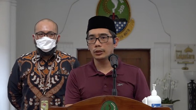 Keterangan Pers Virtual Kabar Emmeril Kahn Mumtadz (Tangkapan Layar Youtube/JabarProvTV)