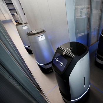 Penampakan Robot 5G Pengantar Kopi Versi Korsel