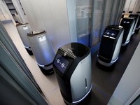 Penampakan Robot 5G Pengantar Kopi Versi Korsel
