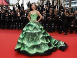 Gaya Raline Shah di Red Carpet Festival Film Cannes 2022