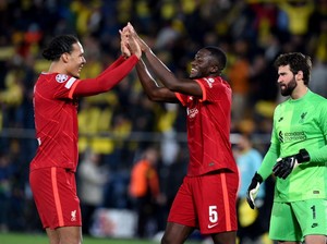 Konate: Duetku dengan Van Dijk Jadi yang Terbaik di Eropa