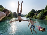 7 Hal yang Dilarang Saat Berenang di Sungai Aare, Wajib Tahu!