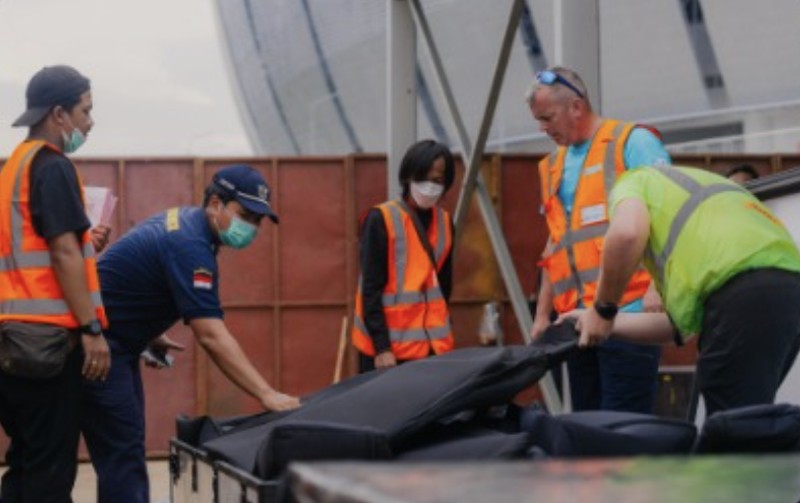 Bea Cukai melalui bea cukai bandara Soekarno Hatta, Tangerang, Banten pada hari Senin-Rabu tanggal 23-25 Mei 2022. Pemasukan mobil balap beserta perlengkapannya yang akan berlaga pada FIAFormulaE dengan menggunakan fasilitas ATA Carnet. (Tangkapan layar @beacukaiRI) Bea Cukai melalui bea cukai bandara Soekarno Hatta, Tangerang, Banten pada hari Senin-Rabu tanggal 23-25 Mei 2022. Pemasukan mobil balap beserta perlengkapannya yang akan berlaga pada FIAFormulaE dengan menggunakan fasilitas ATA Carnet. (Tangkapan layar @beacukaiRI)