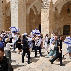 Geng Israel Serbu Al-Aqsa, Serukan