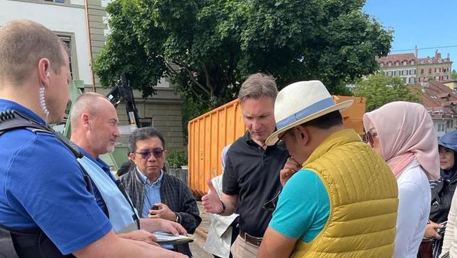 Perkembangan proses pencarian warga Indonesia yang hilang, Emmeril Kahn Mumtadz, di Bern, Swiss, (29/5/2022). (Dok: Kemlu RI kemlu.go.id)