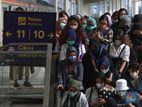 Wacana Tarif KRL Untuk Orang 'Kaya', Ini Rantai Masalahnya!