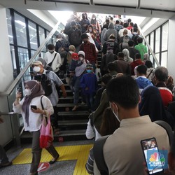Ini Biang Kerok Stasiun Manggarai Ruwet, Kapan Bisa Sat Set?