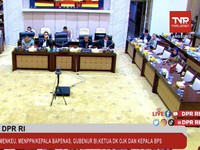 DPR Pertanyakan Legalitas DK OJK, Apa yang Terjadi?