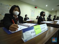 Mengintip Sekolah Pramugari Garuda, Gak Cuma Harus Cantik