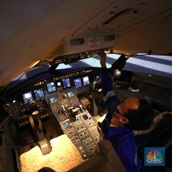 Mau Jadi Pilot Garuda Indonesia? Segini Gaji dan Tunjangan