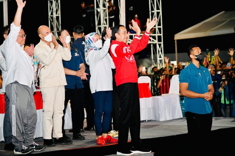 Suasana saat Presiden Joko Widodo dan Ibu Iriana menyaksikan konser kebangsaan, membumikan Pancasila dari NTT untuk Nusantara pada Rabu, 1 Juni 2022 di Kabupaten Ende, Provinsi NTT. Foto: Rusman - Biro Pers Sekretariat Presiden Suasana saat Presiden Joko Widodo dan Ibu Iriana menyaksikan konser kebangsaan, membumikan Pancasila dari NTT untuk Nusantara pada Rabu, 1 Juni 2022 di Kabupaten Ende, Provinsi NTT. Foto: Rusman - Biro Pers Sekretariat Presiden