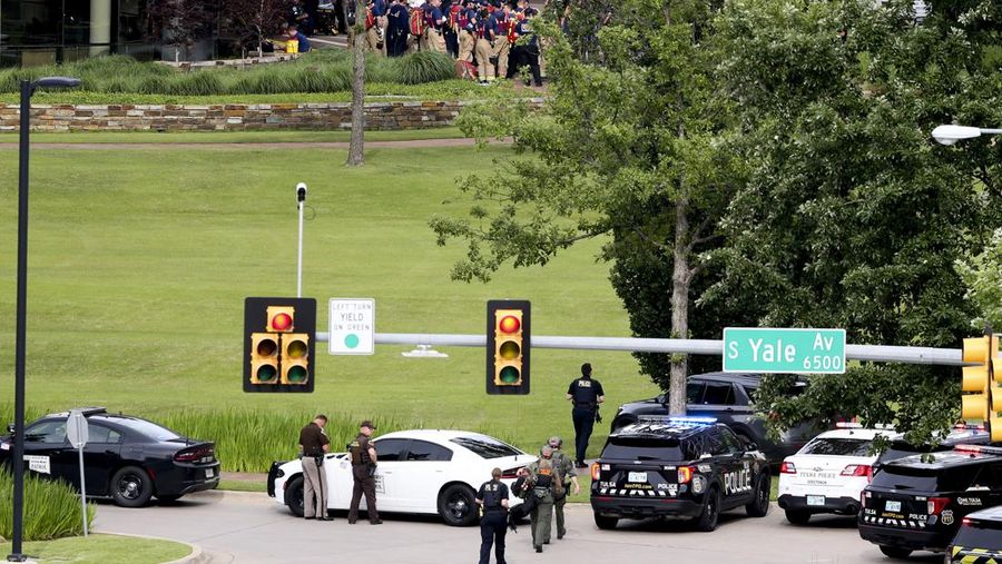 Emergency personnel respond to a shooting at the Natalie Medical Building Wednesday, June 1, 2022. in Tulsa, Okla. Multiple people were shot at a Tulsa medical building on a hospital campus Wednesday. (Ian Maule/Tulsa World via AP)