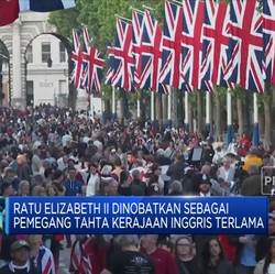 Peringatan 70 Tahun Ratu Inggris Naik Tahta