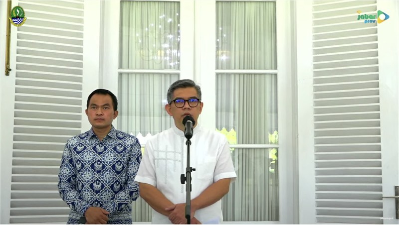 foto/ Konferensi Pers Kepulangan Gubernur Jawa Barat Ke Indonesia/ tangkapan layar : Jabar Prov Tv