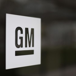 'Tsunami' PHK, GM Bakal Pangkas 1.000 Pekerja