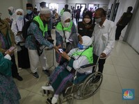 DPR Dorong Percepatan Vaksinasi ke Calon Jemaah Haji