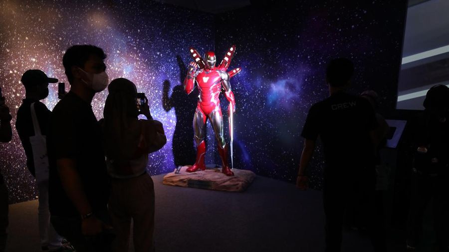 Kostum Superhero Marvel di Jakarta (CNBC Indonesia/Tri Susilo)