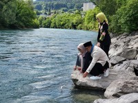 Penuh Haru, Ridwan Kamil ke Sungai Aare Tempat Eril Tenggelam