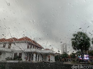 Cuaca Surabaya Awal Pekan 21 Oktober 2024: Potensi Hujan di Sore Hari