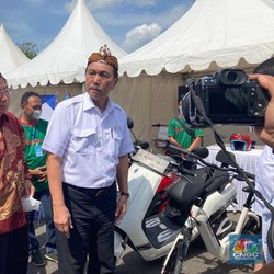 Luhut Dorong Habis-habisan Kebijakan RI yang Diserang Anies