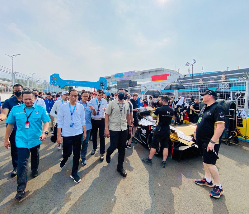Presiden Joko Widodo tiba di Sirkuit Formula E Ancol sekitar pukul 14.15 WIB, Sabtu, 4 Juni 2022. (Dok: Biro Pers Sekretariat Presiden)