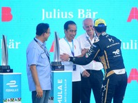 Sederet Kritikan Anies ke Jokowi, Eh Gak Mempan Nih!