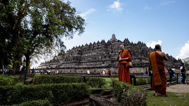 Macron Kunjungi Candi Borobudur, Ternyata Penemunya Bukan Warga RI