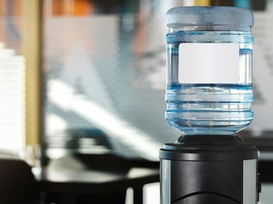 Kok Bisa Air Minum di Galon Berlumut? Penyebab hingga Cara Cegahnya
