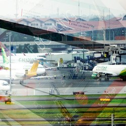 'Kiamat' Pesawat Nyata, Tiket Ke Bali & Singapura Gila-gilaan