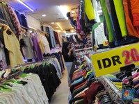 Berburu Pakaian Branded dari Harga Rp 5 Ribu di Pasar Senen