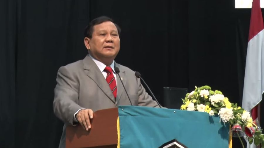 Prabowo Subianto dalam acara wisuda semester gasal tahun akademik 2021/2022 Universitas Pancasila. (Tangkapan layar)
