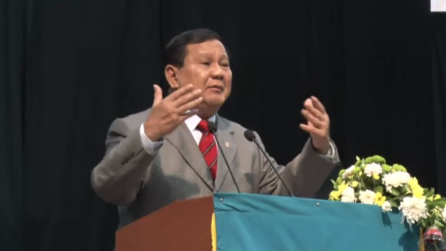 Prabowo Subianto dalam acara wisuda semester gasal tahun akademik 2021/2022 Universitas Pancasila. (Tangkapan layar)