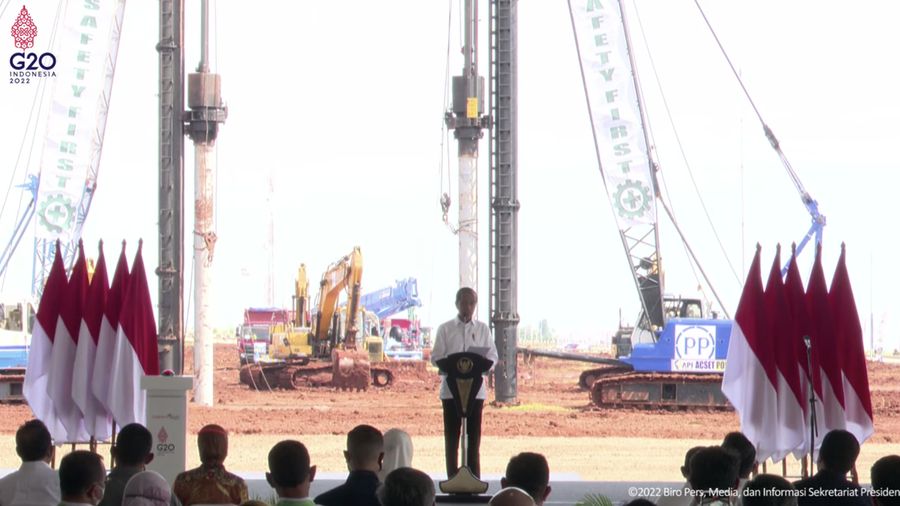 Implementasi Tahap Kedua Industri Baterai Listrik Terintregasi, Kabupaten Batang, 8 Juni 2022. (Tangkapan layar youtube)