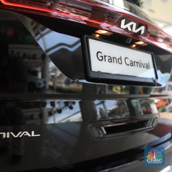 Jualan MPV Mewah Muat 11 Orang Ini Melesat! Eh Alphard Anjlok