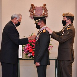 Panglima TNI Jenderal Andika Dapat Penghargaan dari Singapura