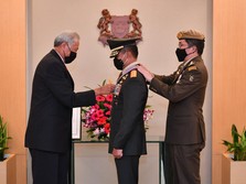 Panglima TNI Jenderal Andika Dapat Penghargaan dari Singapura