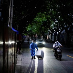 Warga China Tiba-tiba Kabur 'Berjamaah', Ada Apa Nih?