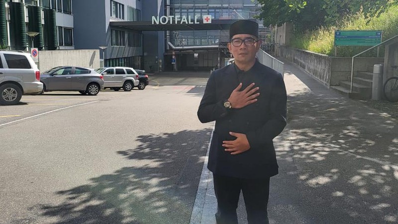 Gubernur Ridwan Kamil setelah melihat jenazah anak sulung, Emmeril Kahn Mumtadz, di Swiss. Ist