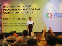 Terungkap! Ini Alasan Luhut Mau Hapus Minyak Goreng Curah