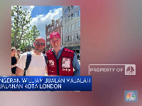 Pangeran William Jualan Majalah di Jalanan Kota London
