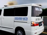 Suasana Kedatangan Jenazah Eril di Bandara Soekarno-Hatta