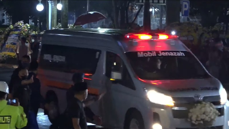 Rumah Duka Emmeril Kahn Mumtadz bin Mochamad Ridwan Kamil. (Tangkapan Layar Youtube))